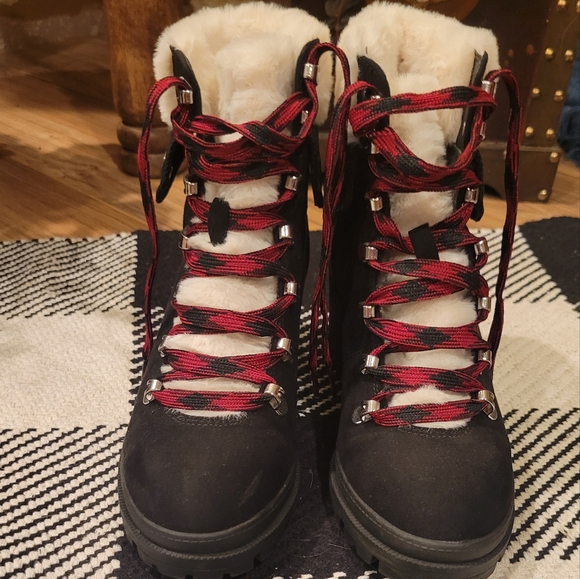 Jellypop Shoes - Jellypop Mission Black Boots, size 7.5